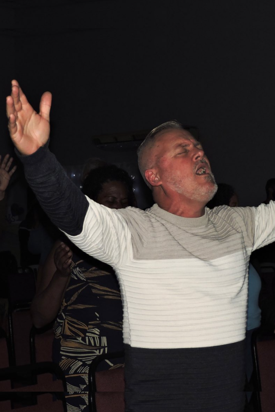 <font dir="auto" style="vertical-align: inherit;"><font dir="auto" style="vertical-align: inherit;">Lar</font></font> pr isaias